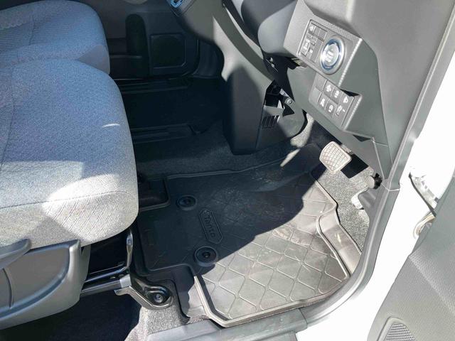 タントＸ衝突被害軽減ブレーキ　左側電動スライド　Ｂカメラ　ＬＥＤヘッドランプ　オートライト　オートハイビーム　電動駐車ブレーキ　シートヒーター　コーナーセンサー　ステアリングリモコン　キーフリー　盗難防止警報（千葉県）の中古車