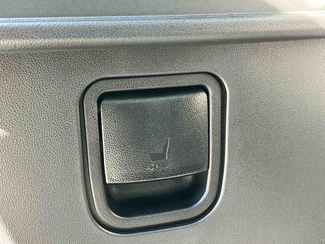 タントＸ衝突被害軽減ブレーキ　左側電動スライド　Ｂカメラ　ＬＥＤヘッドランプ　オートライト　オートハイビーム　電動駐車ブレーキ　シートヒーター　コーナーセンサー　ステアリングリモコン　キーフリー　盗難防止警報（千葉県）の中古車