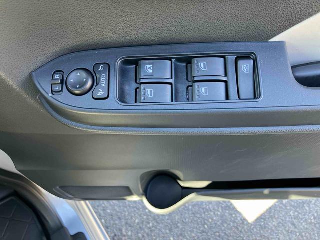 タントＸ衝突被害軽減ブレーキ　左側電動スライド　Ｂカメラ　ＬＥＤヘッドランプ　オートライト　オートハイビーム　電動駐車ブレーキ　シートヒーター　コーナーセンサー　ステアリングリモコン　キーフリー　盗難防止警報（千葉県）の中古車