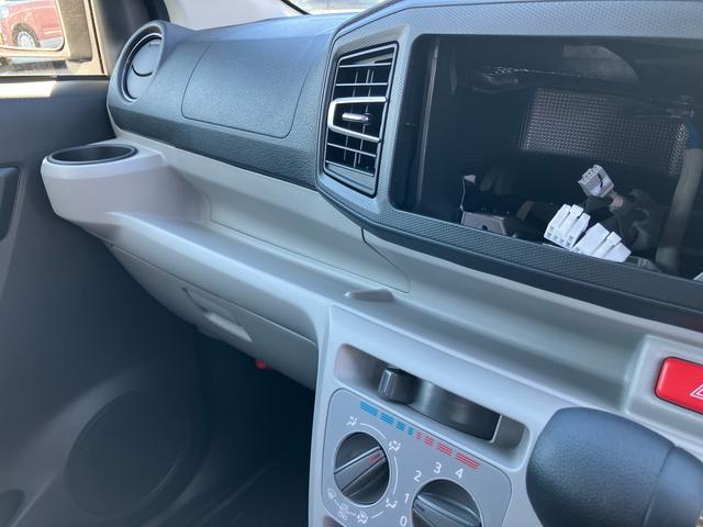 ミライースＸ　ＳＡIIIＬＥＤヘッドランプ　オートライト　オートハイビーム　デジタルメーター　プライバシーガラス　電動格納ドアミラー　スマアシ　コーナーセンサー　サイドレバー式駐車ブレーキ　キーレスエントリー　盗難防止警報（千葉県）の中古車