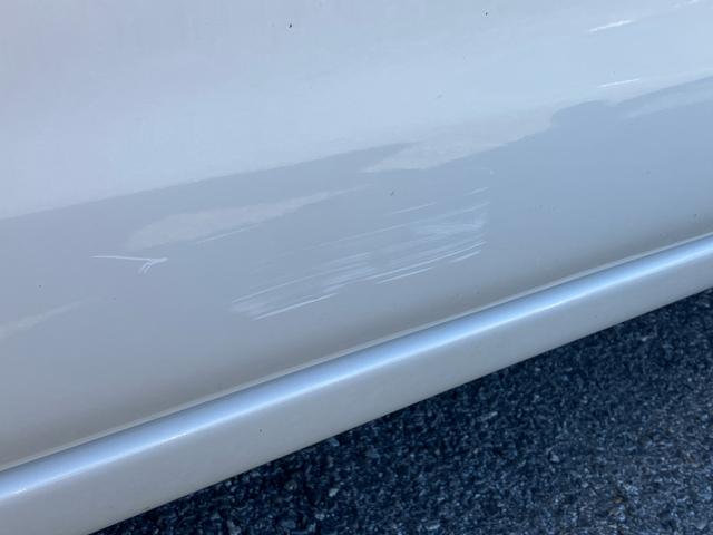 ハイゼットカーゴクルーズターボリミテッド４ＷＤ　ナビ／ＢＴ／ＴＶ／ＣＤ／ＤＶＤ　前ドラレコ　ＥＴＣ　フロントメッキグリル　トップシェイドガラス　ＬＥＤ荷室灯　電動格納ドアミラー　キーレスエントリー　パワーウインドウ　オーバーヘッドシェルフ（千葉県）の中古車