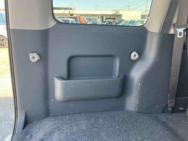 ハイゼットカーゴクルーズターボリミテッド４ＷＤ　ナビ／ＢＴ／ＴＶ／ＣＤ／ＤＶＤ　前ドラレコ　ＥＴＣ　フロントメッキグリル　トップシェイドガラス　ＬＥＤ荷室灯　電動格納ドアミラー　キーレスエントリー　パワーウインドウ　オーバーヘッドシェルフ（千葉県）の中古車