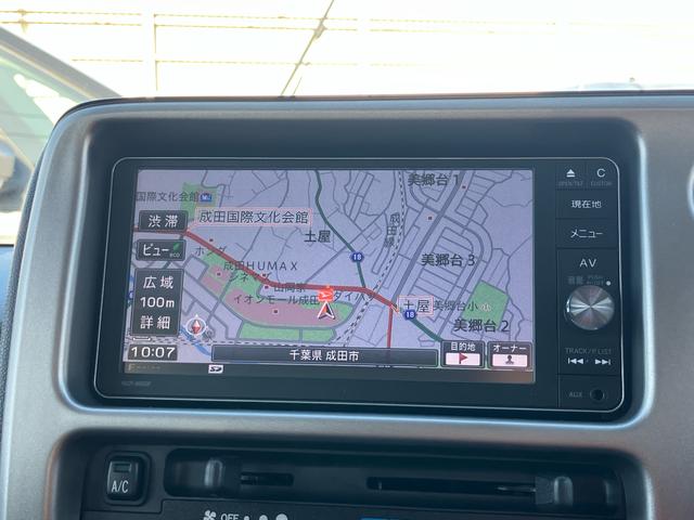 ハイゼットカーゴクルーズターボリミテッド４ＷＤ　ナビ／ＢＴ／ＴＶ／ＣＤ／ＤＶＤ　前ドラレコ　ＥＴＣ　フロントメッキグリル　トップシェイドガラス　ＬＥＤ荷室灯　電動格納ドアミラー　キーレスエントリー　パワーウインドウ　オーバーヘッドシェルフ（千葉県）の中古車