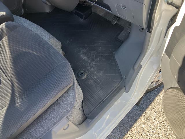 ハイゼットカーゴクルーズターボリミテッド４ＷＤ　ナビ／ＢＴ／ＴＶ／ＣＤ／ＤＶＤ　前ドラレコ　ＥＴＣ　フロントメッキグリル　トップシェイドガラス　ＬＥＤ荷室灯　電動格納ドアミラー　キーレスエントリー　パワーウインドウ　オーバーヘッドシェルフ（千葉県）の中古車