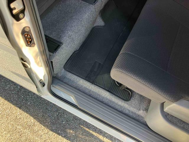 ハイゼットカーゴクルーズターボリミテッド４ＷＤ　ナビ／ＢＴ／ＴＶ／ＣＤ／ＤＶＤ　前ドラレコ　ＥＴＣ　フロントメッキグリル　トップシェイドガラス　ＬＥＤ荷室灯　電動格納ドアミラー　キーレスエントリー　パワーウインドウ　オーバーヘッドシェルフ（千葉県）の中古車