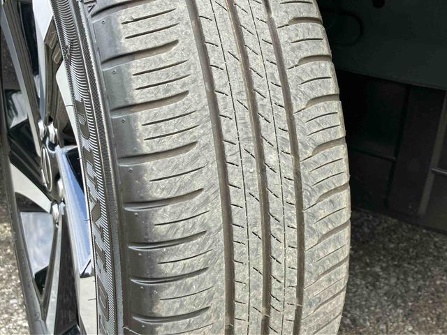 ロッキープレミアムＧ　ＨＥＶバックカメラ／ステアリングスイッチ　アダプティブクルコン　ＬＥＤヘッドライト＆フォグランプ　バックフォグランプ　１７インチアルミホイール　シートヒーター　コーナーセンサー　衝突被害軽減ブレーキ（千葉県）の中古車