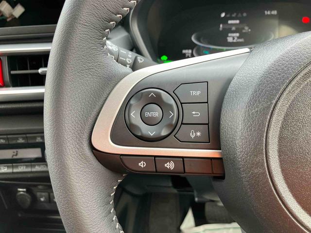 ロッキープレミアムＧ　ＨＥＶバックカメラ／ステアリングスイッチ　アダプティブクルコン　ＬＥＤヘッドライト＆フォグランプ　バックフォグランプ　１７インチアルミホイール　シートヒーター　コーナーセンサー　衝突被害軽減ブレーキ（千葉県）の中古車