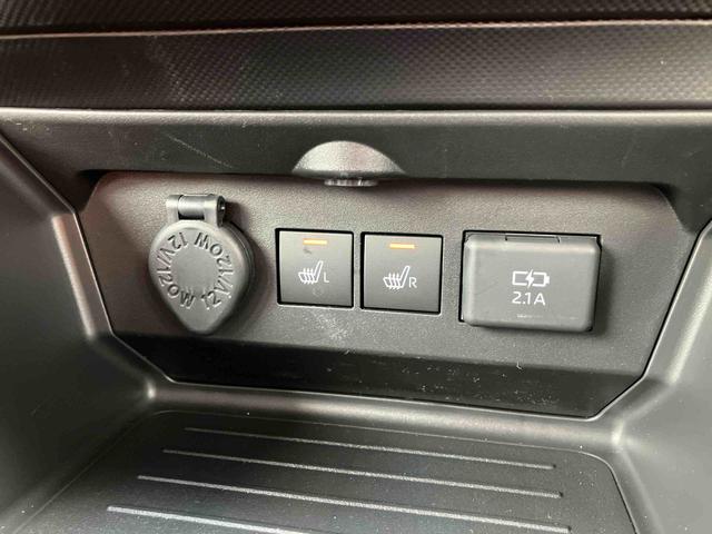 ロッキープレミアムＧ　ＨＥＶバックカメラ／ステアリングスイッチ　アダプティブクルコン　ＬＥＤヘッドライト＆フォグランプ　バックフォグランプ　１７インチアルミホイール　シートヒーター　コーナーセンサー　衝突被害軽減ブレーキ（千葉県）の中古車