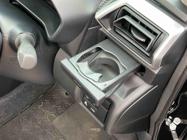 ロッキープレミアムＧ　ＨＥＶバックカメラ／ステアリングスイッチ　アダプティブクルコン　ＬＥＤヘッドライト＆フォグランプ　バックフォグランプ　１７インチアルミホイール　シートヒーター　コーナーセンサー　衝突被害軽減ブレーキ（千葉県）の中古車