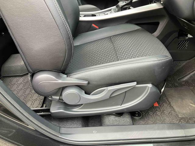 ロッキープレミアムＧ　ＨＥＶバックカメラ／ステアリングスイッチ　アダプティブクルコン　ＬＥＤヘッドライト＆フォグランプ　バックフォグランプ　１７インチアルミホイール　シートヒーター　コーナーセンサー　衝突被害軽減ブレーキ（千葉県）の中古車