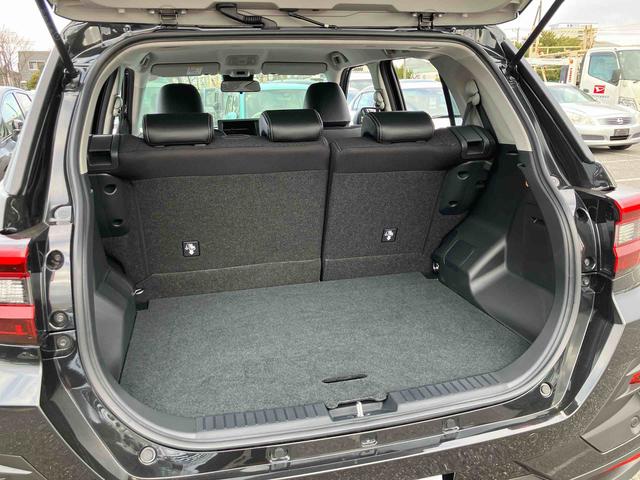 ロッキープレミアムＧ　ＨＥＶバックカメラ／ステアリングスイッチ　アダプティブクルコン　ＬＥＤヘッドライト＆フォグランプ　バックフォグランプ　１７インチアルミホイール　シートヒーター　コーナーセンサー　衝突被害軽減ブレーキ（千葉県）の中古車