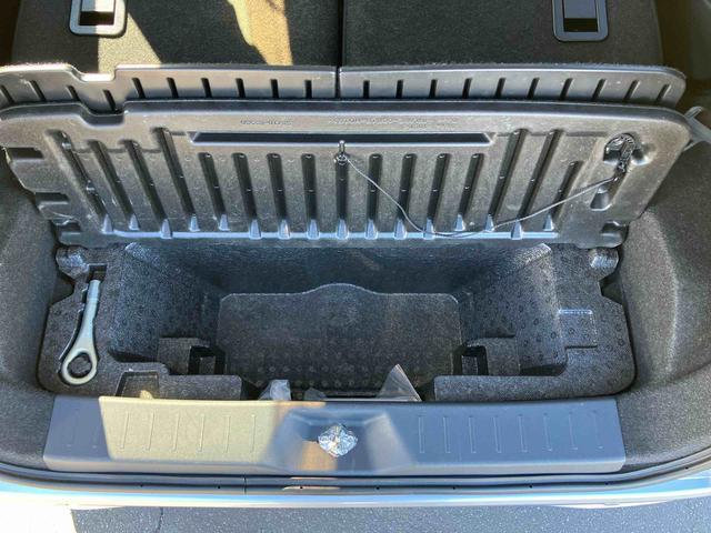 ムーヴカスタム　ＸリミテッドII　ＳＡIII８型ナビ／ＴＶ／ＢＴ／ＵＳＢ／ＤＶＤ　全周囲カメラ　ＥＴＣ　ドラレコ　ＬＥＤヘッドライト　オートライト　オートハイビーム　運転席シートヒーター　トップシェイドガラス　キーフリーシステム　アルミホイール（千葉県）の中古車