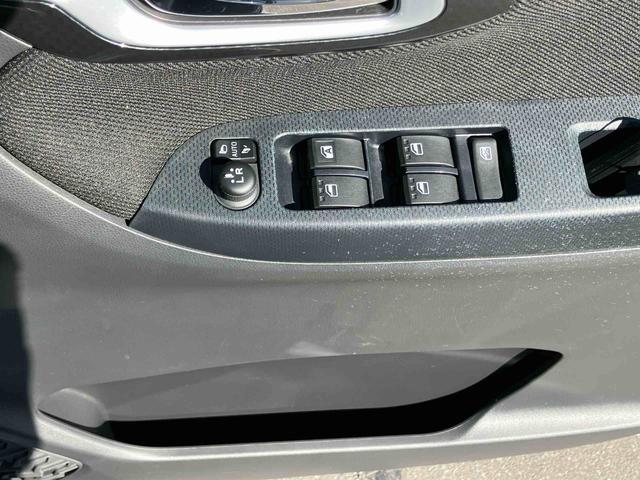 ムーヴカスタム　ＸリミテッドII　ＳＡIII８型ナビ／ＴＶ／ＢＴ／ＵＳＢ／ＤＶＤ　全周囲カメラ　ＥＴＣ　ドラレコ　ＬＥＤヘッドライト　オートライト　オートハイビーム　運転席シートヒーター　トップシェイドガラス　キーフリーシステム　アルミホイール（千葉県）の中古車