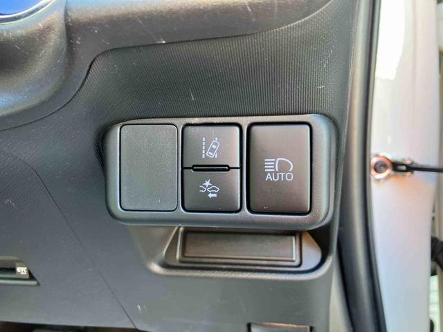 アクアＳスタイルブラックナビ／ＢＴ／ＴＶ／ＤＩＳＣ／バックカメラ／ステアリングスイッチ　ＥＴＣ　モデリスタ１５インチアルミ　ドアミラーウインカー　スマートキー　シートヒーター　電動格納ドアミラー　衝突被害軽減ブレーキ（千葉県）の中古車