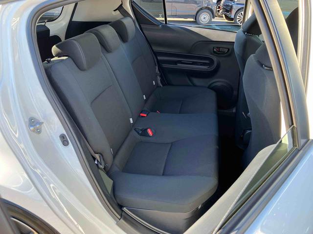 アクアＳスタイルブラックナビ／ＢＴ／ＴＶ／ＤＩＳＣ／バックカメラ／ステアリングスイッチ　ＥＴＣ　モデリスタ１５インチアルミ　ドアミラーウインカー　スマートキー　シートヒーター　電動格納ドアミラー　衝突被害軽減ブレーキ（千葉県）の中古車