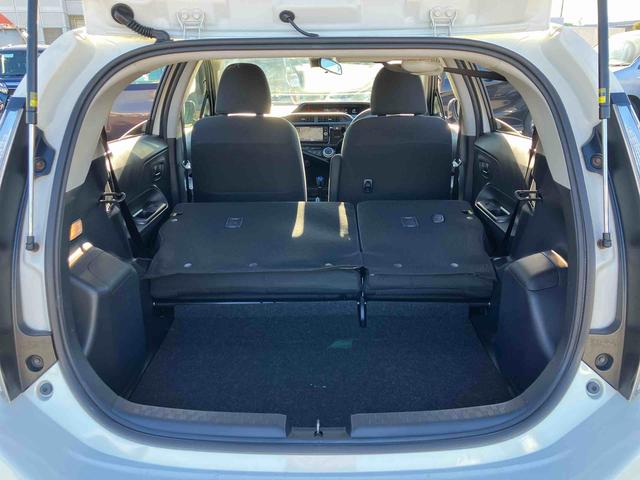 アクアＳスタイルブラックナビ／ＢＴ／ＴＶ／ＤＩＳＣ／バックカメラ／ステアリングスイッチ　ＥＴＣ　モデリスタ１５インチアルミ　ドアミラーウインカー　スマートキー　シートヒーター　電動格納ドアミラー　衝突被害軽減ブレーキ（千葉県）の中古車