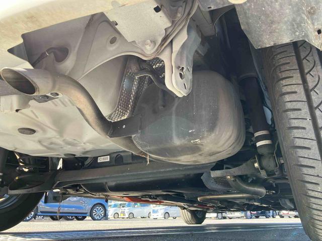 アクアＳスタイルブラックナビ／ＢＴ／ＴＶ／ＤＩＳＣ／バックカメラ／ステアリングスイッチ　ＥＴＣ　モデリスタ１５インチアルミ　ドアミラーウインカー　スマートキー　シートヒーター　電動格納ドアミラー　衝突被害軽減ブレーキ（千葉県）の中古車