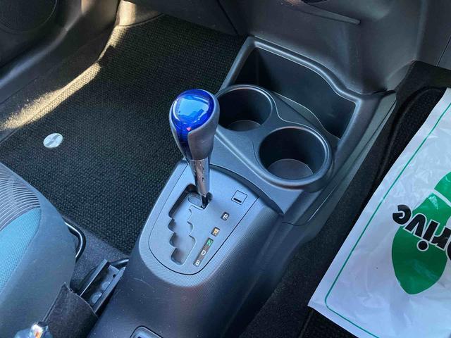 アクアＳスタイルブラックナビ／ＢＴ／ＴＶ／ＤＩＳＣ／バックカメラ／ステアリングスイッチ　ＥＴＣ　モデリスタ１５インチアルミ　ドアミラーウインカー　スマートキー　シートヒーター　電動格納ドアミラー　衝突被害軽減ブレーキ（千葉県）の中古車