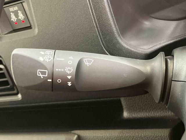 ハイゼットカーゴスペシャル衝突回避支援システム　横滑り防止装置　アイドリングストップ　前後コーナーセンサー　マニュアルレベリング機能付ハロゲンヘッドライト　オートライト　オートハイビーム　スピーカー一体型ラジオチューナー（千葉県）の中古車