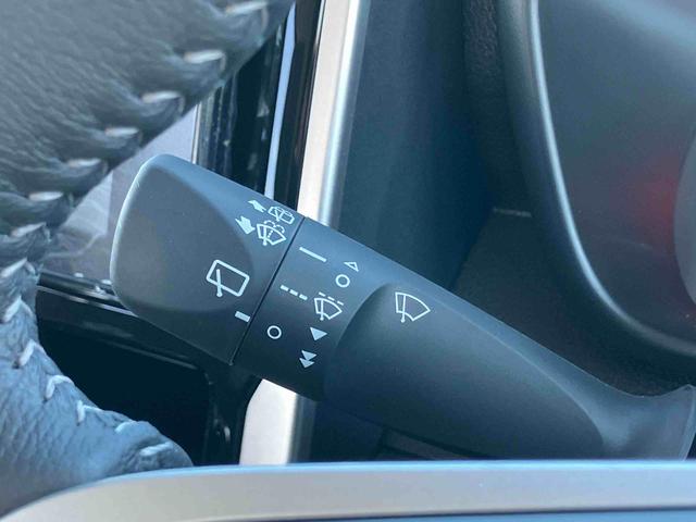 トールカスタムＧ９型ディスプレイオーディオ／ＴＶ／ＢＴ／ＵＳＢ　Ｂカメラ　全車速追従クルコン　ＬＥＤヘッドライト　オートライト　スマアシ　前後コーナーセンサー　電動駐車ブレーキ　キーフリー　革巻きステアリング　アルミ（千葉県）の中古車