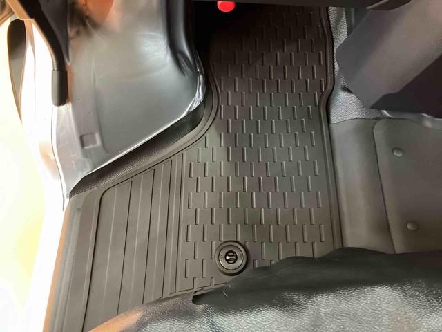 ハイゼットカーゴデラックス衝突回避支援システム 横滑り防止装置 アイドリングストップ 前後コーナーセンサー オーバーヘッドシェルフ オートライト オートハイビーム キーレスエントリー 大型室内灯 前席パワーウインドウ(千葉県)の中古車