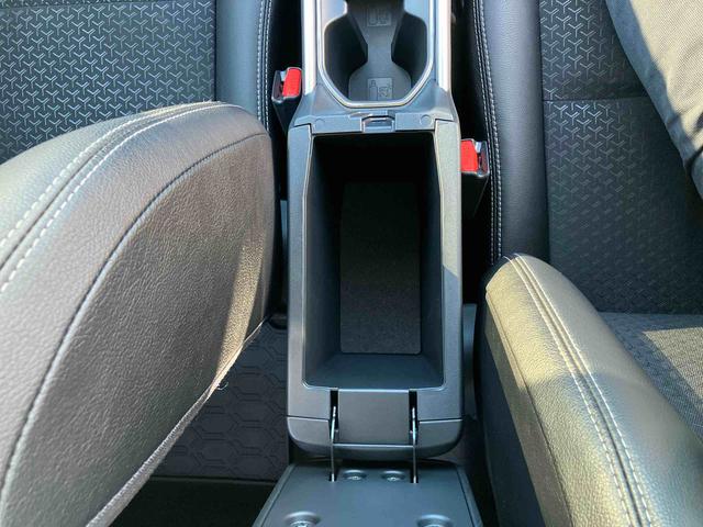 ロッキープレミアムG9型DPA/TV/BT/USB Bカメラ 全車速追従クルコン LEDヘッドランプ オートライト リヤフォグランプ 前後コーナーセンサー シートヒーター 革巻ステア 電動駐車ブレーキ アルミ ステリモ(千葉県)の中古車