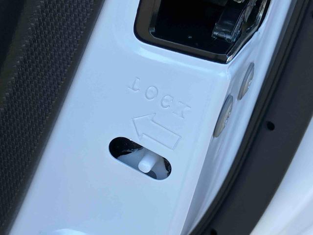 ロッキープレミアムG9型DPA/TV/BT/USB Bカメラ 全車速追従クルコン LEDヘッドランプ オートライト リヤフォグランプ 前後コーナーセンサー シートヒーター 革巻ステア 電動駐車ブレーキ アルミ ステリモ(千葉県)の中古車