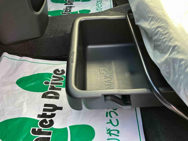 ムーヴカスタム　Ｘ　ＳＡ７インチフルセグナビゲーション／オートエアコン／バックカメラ／キーフリーシステム／アイドリングストップ／ＬＥＤヘッドライト／カーペット／ワイドバイザー／アルミホイールＬＥＤルームランプ／オートライト（千葉県）の中古車