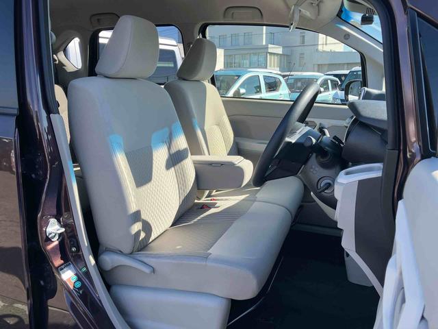 ムーヴL SAIIIナビ/TV/BT/USB/DVD バックカメラ トップシェイドガラス 衝突被害軽減ブレーキ 横滑り防止装置 ハロゲンヘッドライト オートハイビーム ステアリモコン キーレスエントリー 盗難防止アラーム(千葉県)の中古車