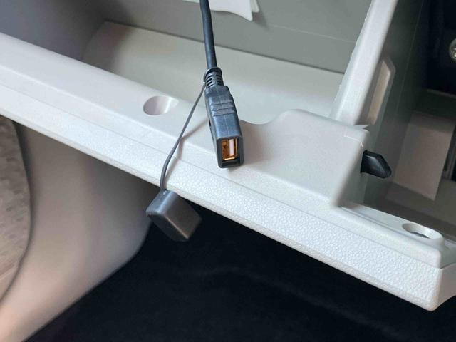 ムーヴL SAIIIナビ/TV/BT/USB/DVD バックカメラ トップシェイドガラス 衝突被害軽減ブレーキ 横滑り防止装置 ハロゲンヘッドライト オートハイビーム ステアリモコン キーレスエントリー 盗難防止アラーム(千葉県)の中古車