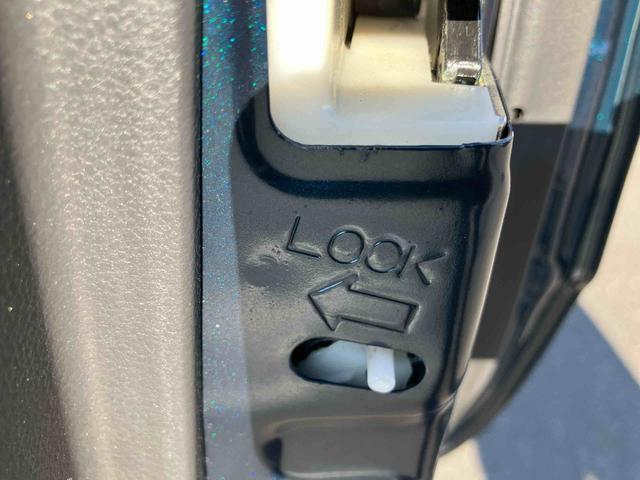 ムーヴＸリミテッドII　ＳＡIIIＣＤ／ＢＴ／ＵＳＢ／ＤＶＤ　バックカメラ　運転席シートヒーター　トップシェイドガラス　アルミホイール　ＬＥＤヘッドライト　オートライト　スマアシ　革巻ステアリング　ステリモ　キーレス　盗難防止アラーム（千葉県）の中古車