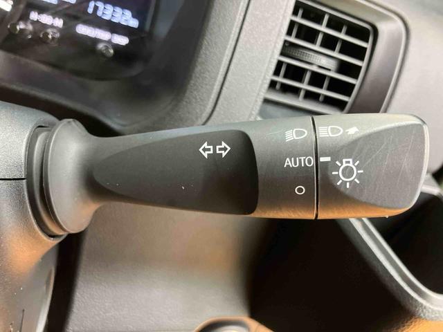 ハイゼットカーゴデラックス衝突回避支援システム　横滑り防止装置　アイドリングストップ　前後コーナーセンサー　プッシュエンジンスタート　キーフリーシステム　電動格納式ドアミラー　オーバーヘッドシェルフ　リヤ５面フイルム施工（千葉県）の中古車