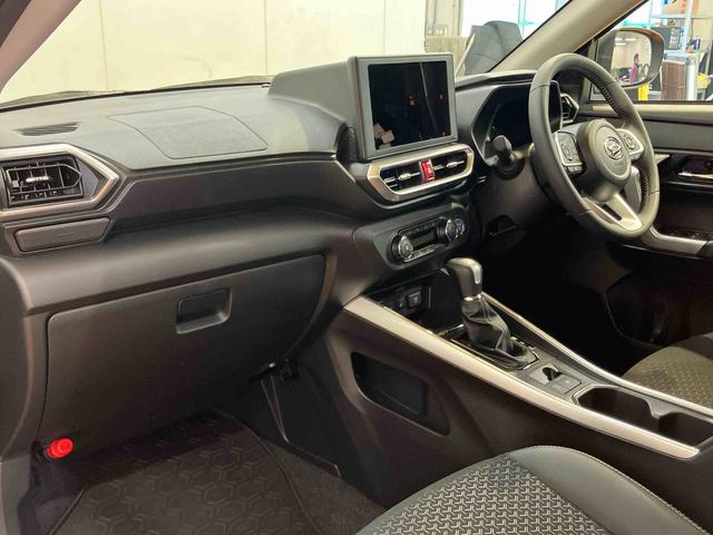 ロッキープレミアムＧ　ＨＥＶ衝突回避支援システム　横滑り防止装置　アダプティブクルーズコントロール　ホールド機能付き電動パーキングブレーキ　リヤフォグランプ　前席シートヒーター　前後コーナーセンサ　５穴１７インチアルミホイール（千葉県）の中古車