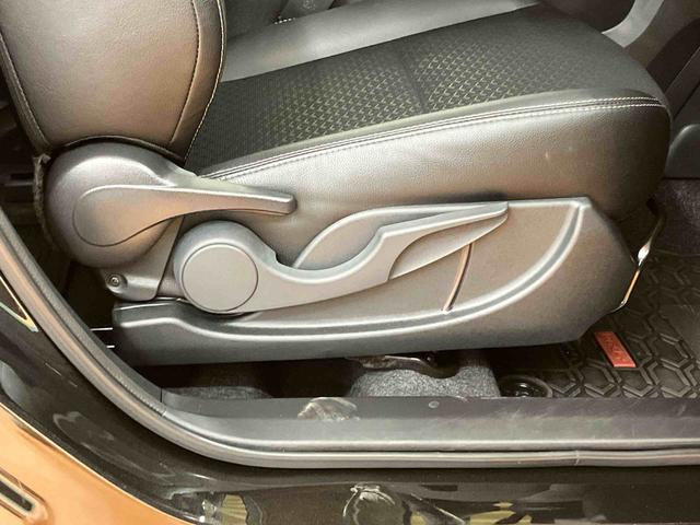 ロッキープレミアムＧ　ＨＥＶ衝突回避支援システム　横滑り防止装置　アダプティブクルーズコントロール　ホールド機能付き電動パーキングブレーキ　リヤフォグランプ　前席シートヒーター　前後コーナーセンサ　５穴１７インチアルミホイール（千葉県）の中古車