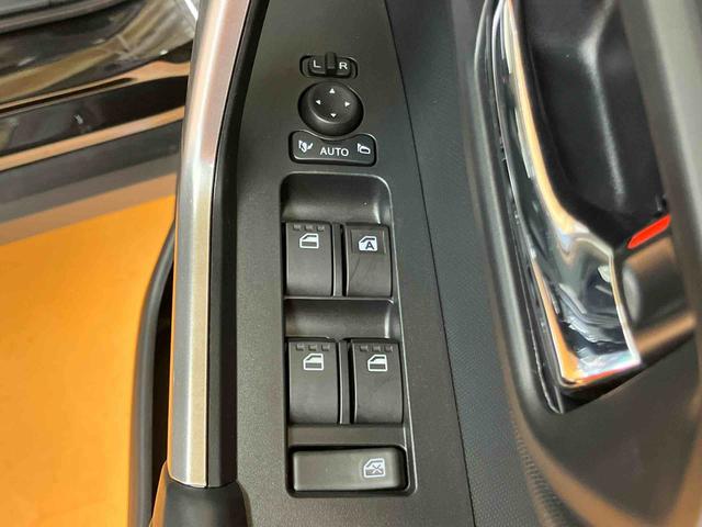 ロッキープレミアムＧ　ＨＥＶ衝突回避支援システム　横滑り防止装置　アダプティブクルーズコントロール　ホールド機能付き電動パーキングブレーキ　リヤフォグランプ　前席シートヒーター　前後コーナーセンサ　５穴１７インチアルミホイール（千葉県）の中古車