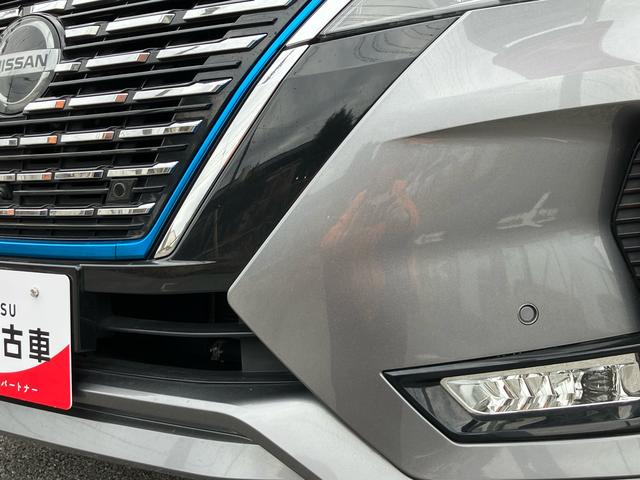セレナｅ−パワー　ハイウェイスターＶナビ／ＢＴ／ＴＶ／全周囲カメラ／ステアスイッチ　前後ドラレコ　ＥＴＣ　電子ルームミラー　両側パワスラ　ＬＥＤヘッド／フォグ　１５インチアルミ　スマートキー　シートバックテーブル　自動追従クルコン（千葉県）の中古車