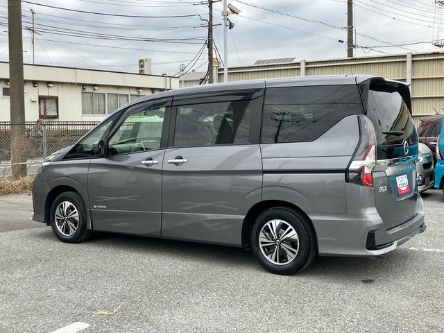セレナｅ−パワー　ハイウェイスターＶナビ／ＢＴ／ＴＶ／全周囲カメラ／ステアスイッチ　前後ドラレコ　ＥＴＣ　電子ルームミラー　両側パワスラ　ＬＥＤヘッド／フォグ　１５インチアルミ　スマートキー　シートバックテーブル　自動追従クルコン（千葉県）の中古車