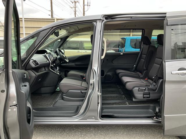 セレナｅ−パワー　ハイウェイスターＶナビ／ＢＴ／ＴＶ／全周囲カメラ／ステアスイッチ　前後ドラレコ　ＥＴＣ　電子ルームミラー　両側パワスラ　ＬＥＤヘッド／フォグ　１５インチアルミ　スマートキー　シートバックテーブル　自動追従クルコン（千葉県）の中古車