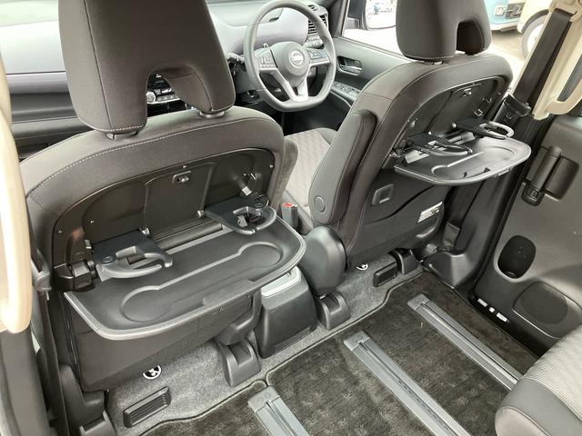 セレナｅ−パワー　ハイウェイスターＶナビ／ＢＴ／ＴＶ／全周囲カメラ／ステアスイッチ　前後ドラレコ　ＥＴＣ　電子ルームミラー　両側パワスラ　ＬＥＤヘッド／フォグ　１５インチアルミ　スマートキー　シートバックテーブル　自動追従クルコン（千葉県）の中古車