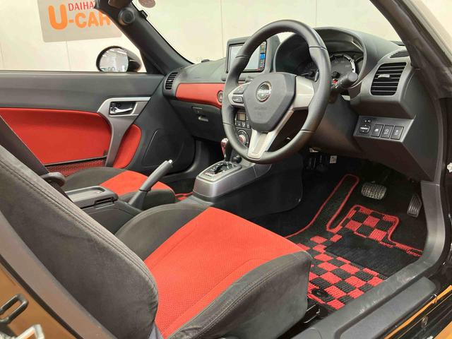 コペンセロ　Ｓフルセグナビ　ブルートゥース対応　センターコンソール内ＥＴＣ　シートヒーター付きレカロシート　モモ製ステアリングホイール　ビルシュタイン製ショックアブソーバー　横滑り防止装置　アイドリングストップ（千葉県）の中古車