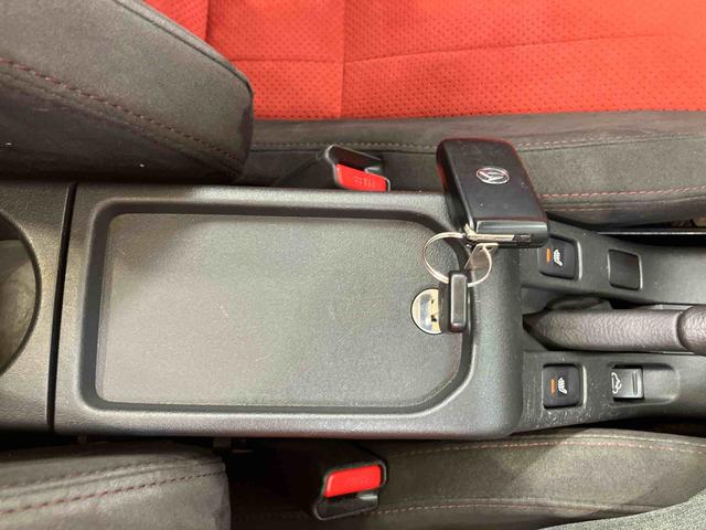 コペンセロ　Ｓフルセグナビ　ブルートゥース対応　センターコンソール内ＥＴＣ　シートヒーター付きレカロシート　モモ製ステアリングホイール　ビルシュタイン製ショックアブソーバー　横滑り防止装置　アイドリングストップ（千葉県）の中古車