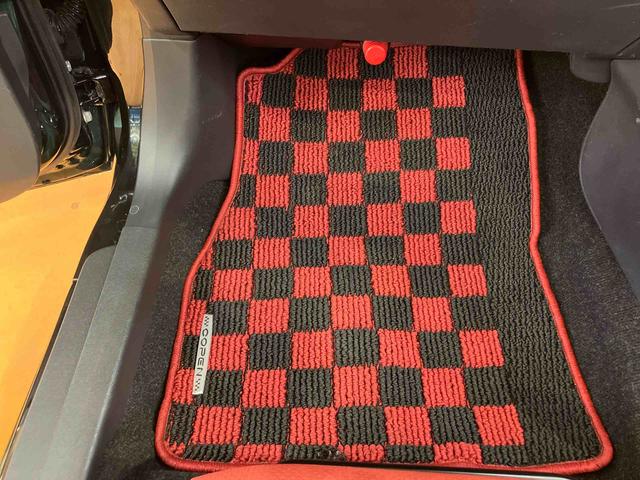 コペンセロ　Ｓフルセグナビ　ブルートゥース対応　センターコンソール内ＥＴＣ　シートヒーター付きレカロシート　モモ製ステアリングホイール　ビルシュタイン製ショックアブソーバー　横滑り防止装置　アイドリングストップ（千葉県）の中古車