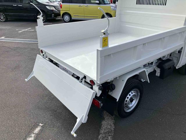 ハイゼットトラック多目的ダンプ４ＷＤ　５速ＭＴ　ＥＴＣ　パワーウィンド　電動格納ドアミラー　４枚リーフ　荷台三方開　荷台作業灯　ＬＥＤヘッドライト　オートライト　キーフリー　スマアシ　前後コーナーセンサー　バッテリーカバー　ラジオ（千葉県）の中古車