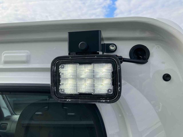 ハイゼットトラック多目的ダンプ４ＷＤ　５速ＭＴ　ＥＴＣ　パワーウィンド　電動格納ドアミラー　４枚リーフ　荷台三方開　荷台作業灯　ＬＥＤヘッドライト　オートライト　キーフリー　スマアシ　前後コーナーセンサー　バッテリーカバー　ラジオ（千葉県）の中古車