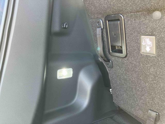 トールカスタムＧ９型ナビ／ＴＶ／ＤＶＤ／ＢＴ／ＵＳＢ　バックカメラ　前後ドラレコ　ＥＴＣ　全車速追従クルコン　ＬＥＤヘッドライト　オートライト　コーナーセンサー　シートヒーター　トップシェイドガラス　電動駐車ブレーキ（千葉県）の中古車