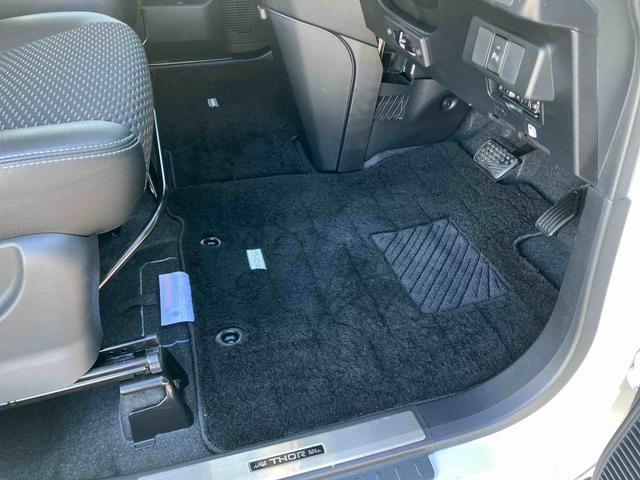 トールカスタムＧ９型ナビ／ＴＶ／ＤＶＤ／ＢＴ／ＵＳＢ　バックカメラ　前後ドラレコ　ＥＴＣ　全車速追従クルコン　ＬＥＤヘッドライト　オートライト　コーナーセンサー　シートヒーター　トップシェイドガラス　電動駐車ブレーキ（千葉県）の中古車