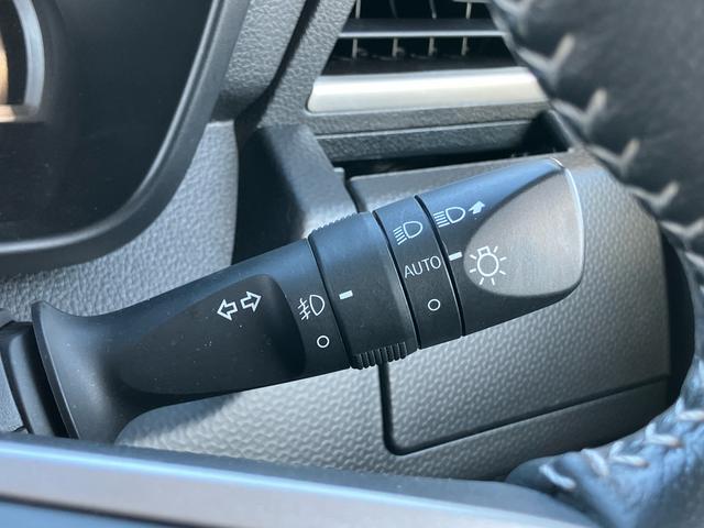 トールカスタムＧ９型ナビ／ＴＶ／ＤＶＤ／ＢＴ／ＵＳＢ　バックカメラ　前後ドラレコ　ＥＴＣ　全車速追従クルコン　ＬＥＤヘッドライト　オートライト　コーナーセンサー　シートヒーター　トップシェイドガラス　電動駐車ブレーキ（千葉県）の中古車