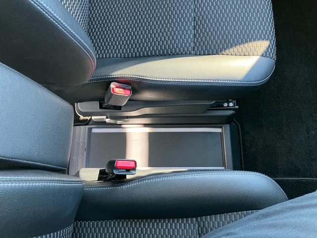 トールカスタムＧ９型ナビ／ＴＶ／ＤＶＤ／ＢＴ／ＵＳＢ　バックカメラ　前後ドラレコ　ＥＴＣ　全車速追従クルコン　ＬＥＤヘッドライト　オートライト　コーナーセンサー　シートヒーター　トップシェイドガラス　電動駐車ブレーキ（千葉県）の中古車