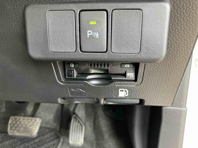 タンクカスタムＧ純正９インチナビ　バックカメラ　前方ドラレコ　ＥＴＣ　衝突回避支援ブレーキ　クルコン　コーナーセンサー　両側電動スライドドア　プッシュボタンスタート　スペアタイヤ　１４インチアルミホイール（千葉県）の中古車