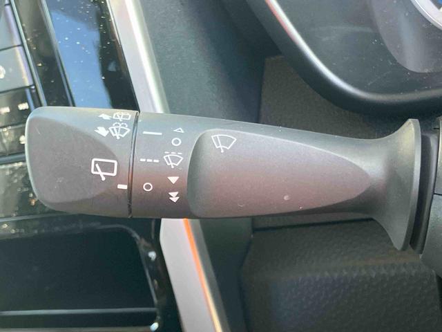 トールカスタムＧバックカメラ連動フルセグナビ　ＵＳＢ接続　ブルートゥース対応　フロント．リヤドライブレコーダー連動　ビルトインＥＴＣ　ホールド機能付き電動パーキングブレーキ　アダプティブクルーズコントロール（千葉県）の中古車